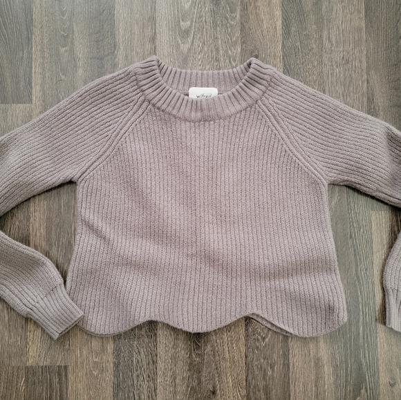 Aritzia Wilfred Sweater - Picture 3 of 3